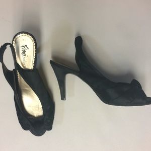 Satin Stilettos w Peep Toe Sling Back & Cute Knot